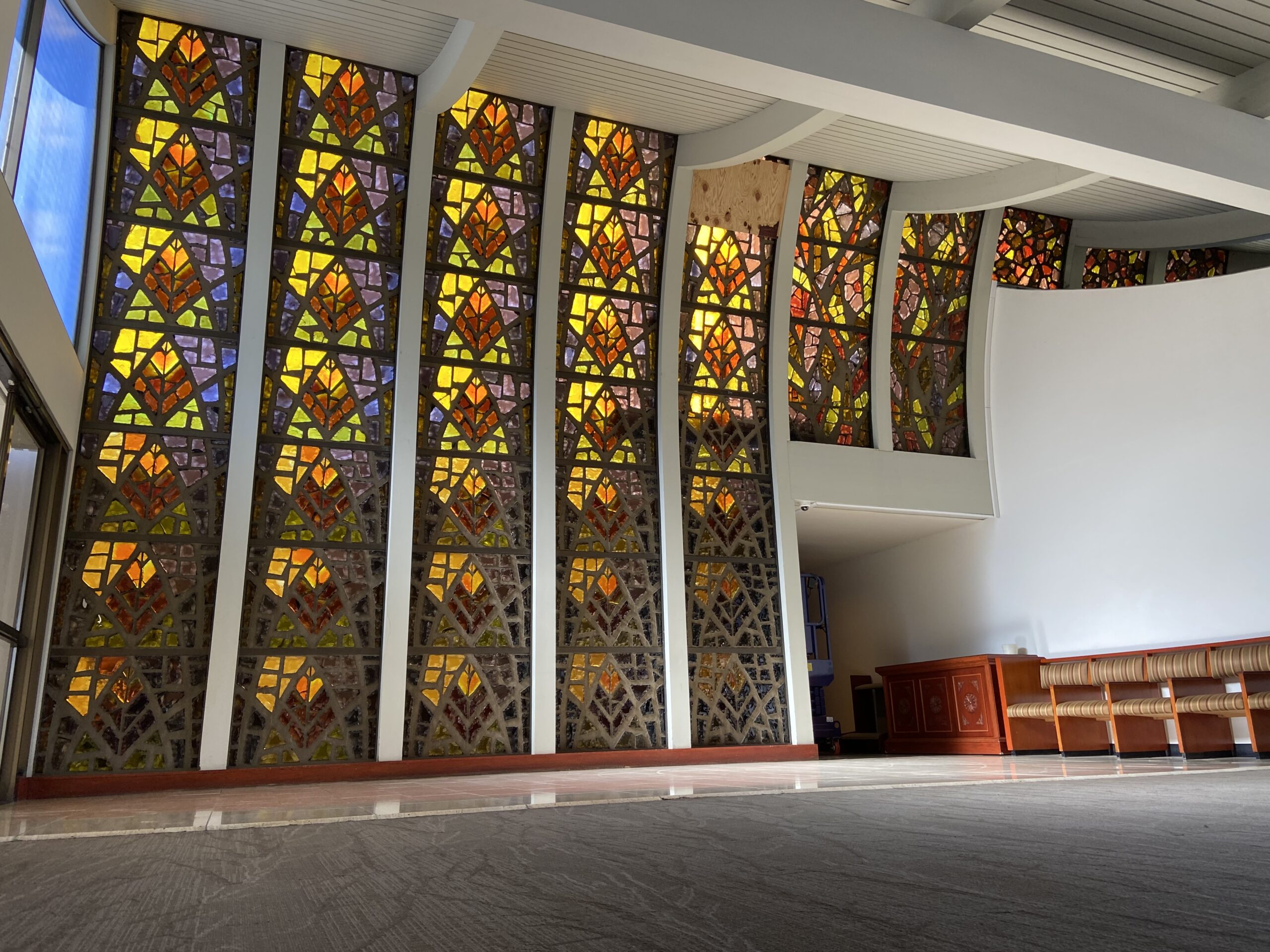 rose hills memorial chapel stained glass